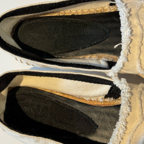 Chanel Espadrilles - Picture 3 of 4